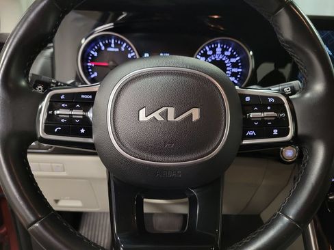 Used 2022 Kia Carnival SX FWD image 19