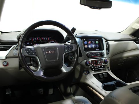 Used 2015 GMC Yukon SLT AWD/4WD image 2