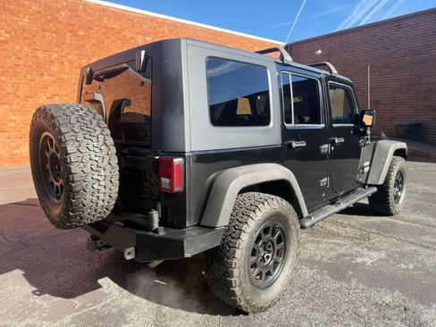Used 2010 Jeep Wrangler Unlimited Sport image 13