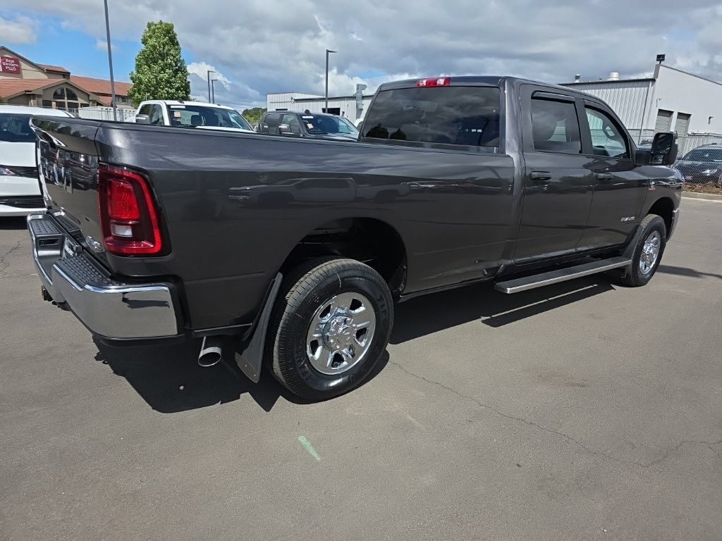 Used 2025 RAM 2500 Big Horn AWD/4WD image 5