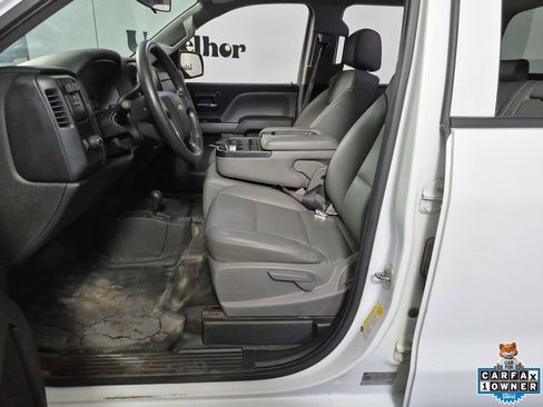 Used 2018 Chevrolet Silverado 1500 W/T w/ WT Convenience Package AWD/4WD image 9