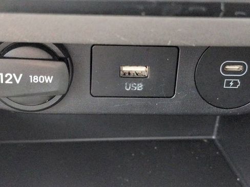 Used 2024 Hyundai Elantra SEL FWD image 21