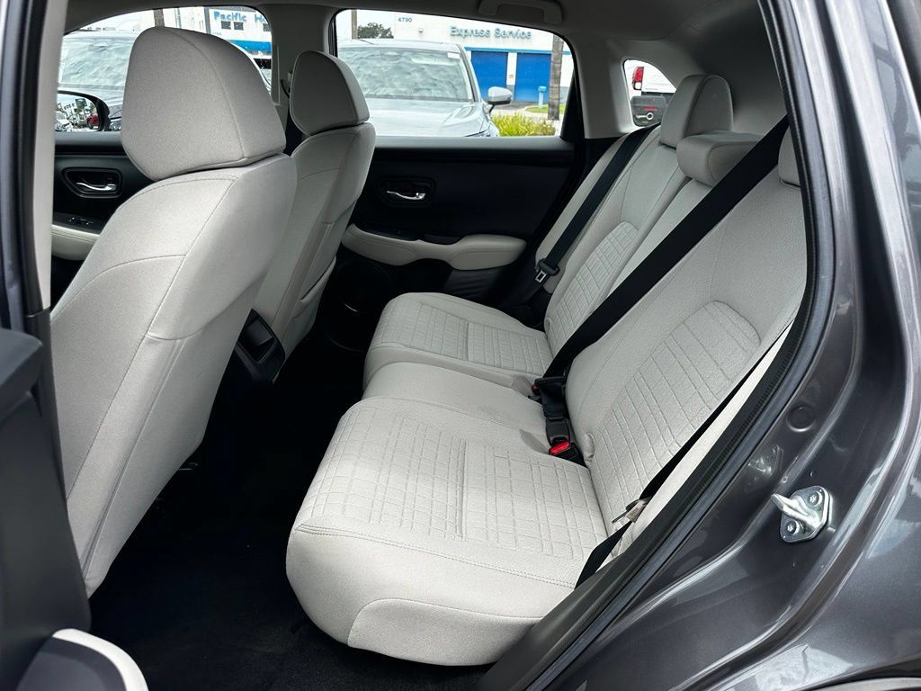 Used 2024 Honda HR-V LX image 21