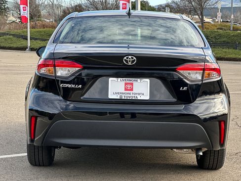 New 2025 Toyota Corolla LE image 5