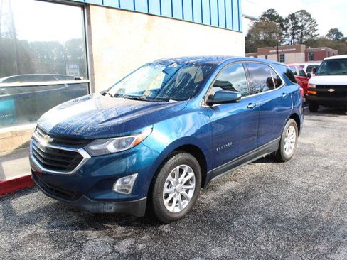 Used 2020 Chevrolet Equinox LT w/ LPO, Floor Liner Package image 3