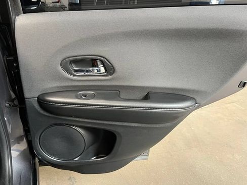 Used 2019 Honda HR-V Sport image 13