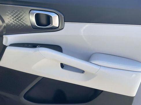 New 2026 Kia Sorento S image 12