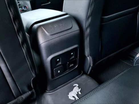 Used 2023 Ford Bronco Wildtrak image 33