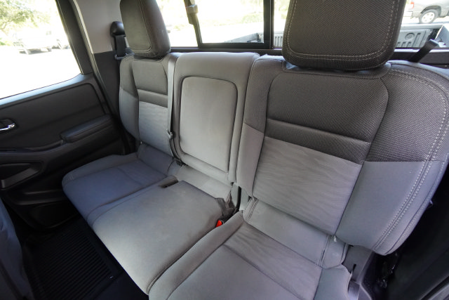 Used 2023 Nissan Frontier SV w/ SV Convenience Package RWD image 26