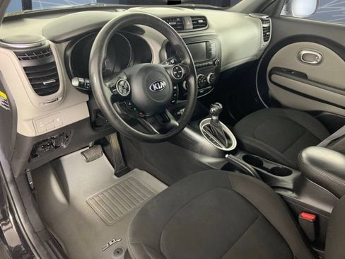 Used 2017 Kia Soul FWD image 20