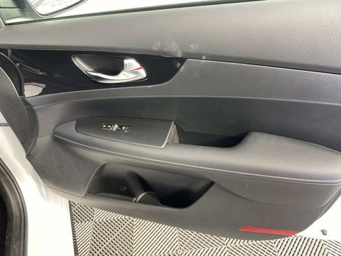 Used 2024 Kia Forte GT-Line FWD image 23