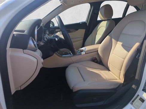 Used 2020 Mercedes-Benz C 300 Sedan image 18