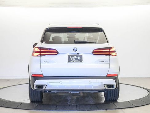 Used 2026 BMW X5 xDrive40i AWD/4WD image 3