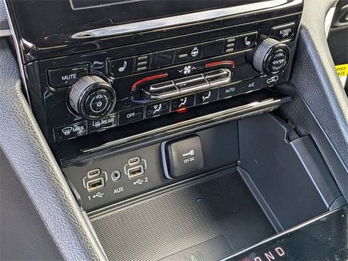 New 2025 Jeep Grand Cherokee Altitude image 22