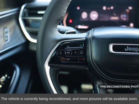 Used 2023 Jeep Grand Cherokee Overland w/ Rear Seat Video Group I image 21