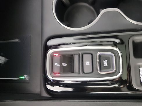Certified 2023 Honda Pilot Touring image 34
