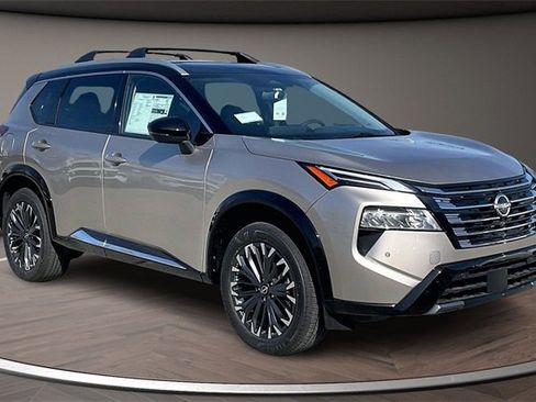 New 2026 Nissan Rogue Platinum w/ Platinum Premium Package image 2