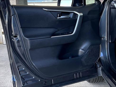 Used 2024 Toyota RAV4 XLE image 21