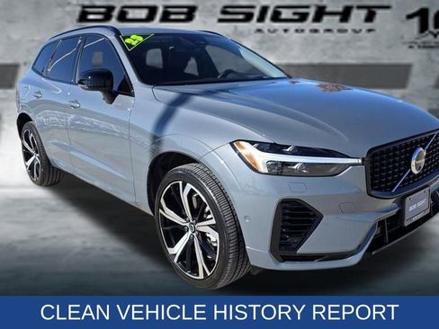 Used 2023 Volvo XC60 T8 Ultimate w/ Climate Package image 9