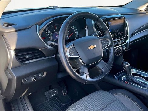 Used 2020 Chevrolet Traverse LT image 14