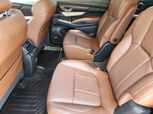 Used 2019 Subaru Ascent Touring AWD/4WD image 29