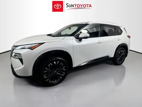 Used 2024 Nissan Rogue Platinum w/ Platinum Premium Package AWD/4WD image 9