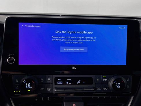 Used 2024 Toyota Grand Highlander AWD image 16