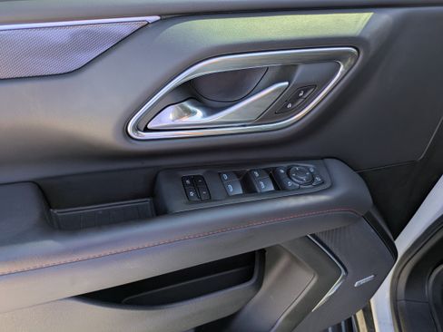 Used 2022 Chevrolet Tahoe RST w/ Luxury Package image 13