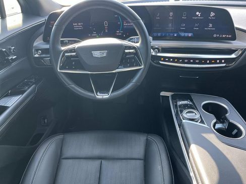 Used 2024 Cadillac Lyriq Sport AWD/4WD image 13