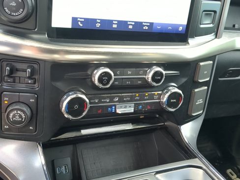 Used 2022 Ford F150 Lariat AWD/4WD image 17