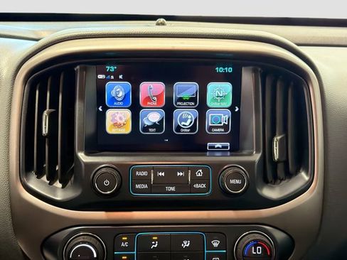 Used 2018 Chevrolet Colorado Z71 AWD/4WD image 14