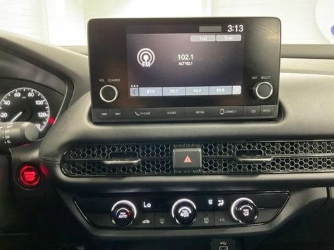 Certified 2024 Honda HR-V LX image 22