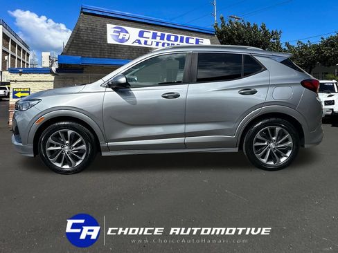 Used 2023 Buick Encore GX Select w/ Experience Buick Package FWD image 3
