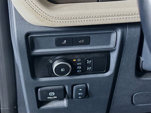 Used 2024 Ford Expedition Max Limited image 17