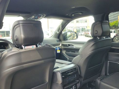 New 2025 Jeep Wagoneer Series II image 11