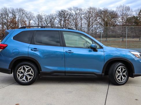 Used 2021 Subaru Forester Premium w/ Popular Package #1 image 5