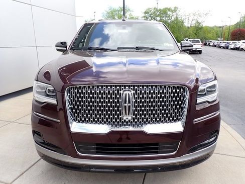 New 2024 Lincoln Navigator L Reserve image 9