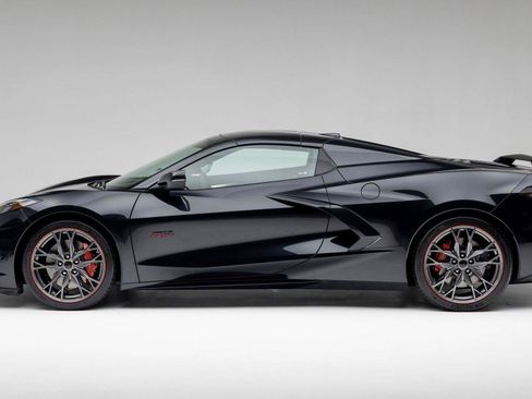 Used 2023 Chevrolet Corvette Stingray Premium Conv w/ Z51 Performance Package image 36