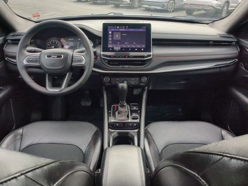 Used 2023 Jeep Compass Trailhawk image 29