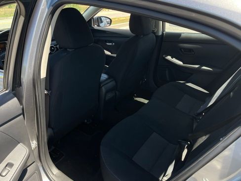 Used 2024 Nissan Sentra SV FWD image 32
