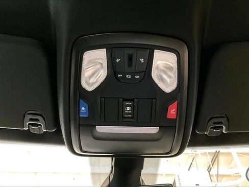Used 2023 RAM 1500 Big Horn AWD/4WD image 22