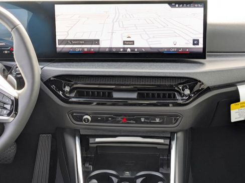 Used 2025 BMW 330i Sedan w/ Convenience Package image 11