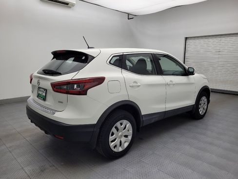 Used 2020 Nissan Rogue Sport S image 9