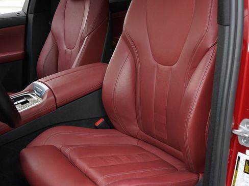 Used 2021 BMW X6 xDrive40i w/ Convenience Package image 9