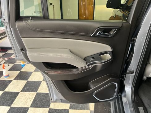 Used 2019 Chevrolet Tahoe LT AWD/4WD image 38