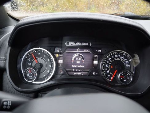 Certified 2023 RAM 1500 Laramie image 32