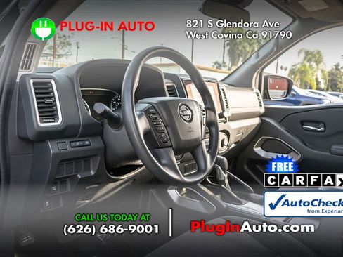 Used 2024 Nissan Frontier SV image 5
