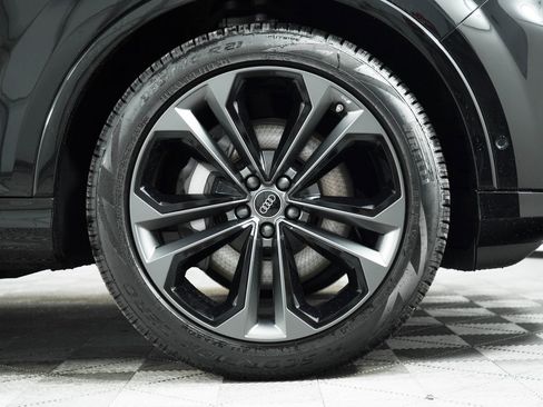 New 2025 Audi Q7 3.0T Premium Plus image 9