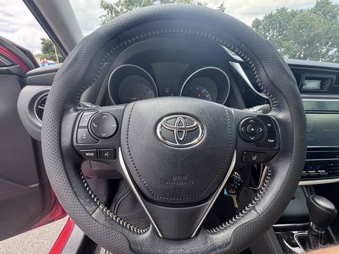 Used 2018 Toyota Corolla iM FWD image 21