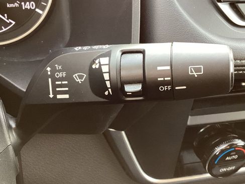 Used 2023 Nissan Rogue SV image 25